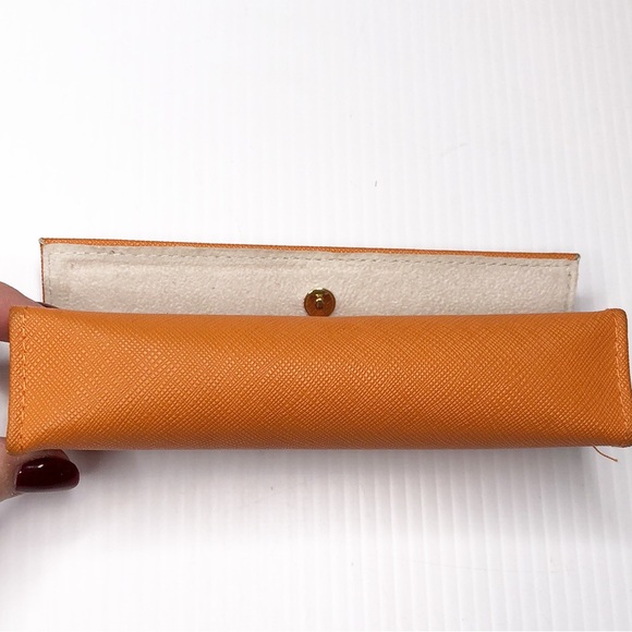 Tory Burch Glasses Case - Picture 4 of 6